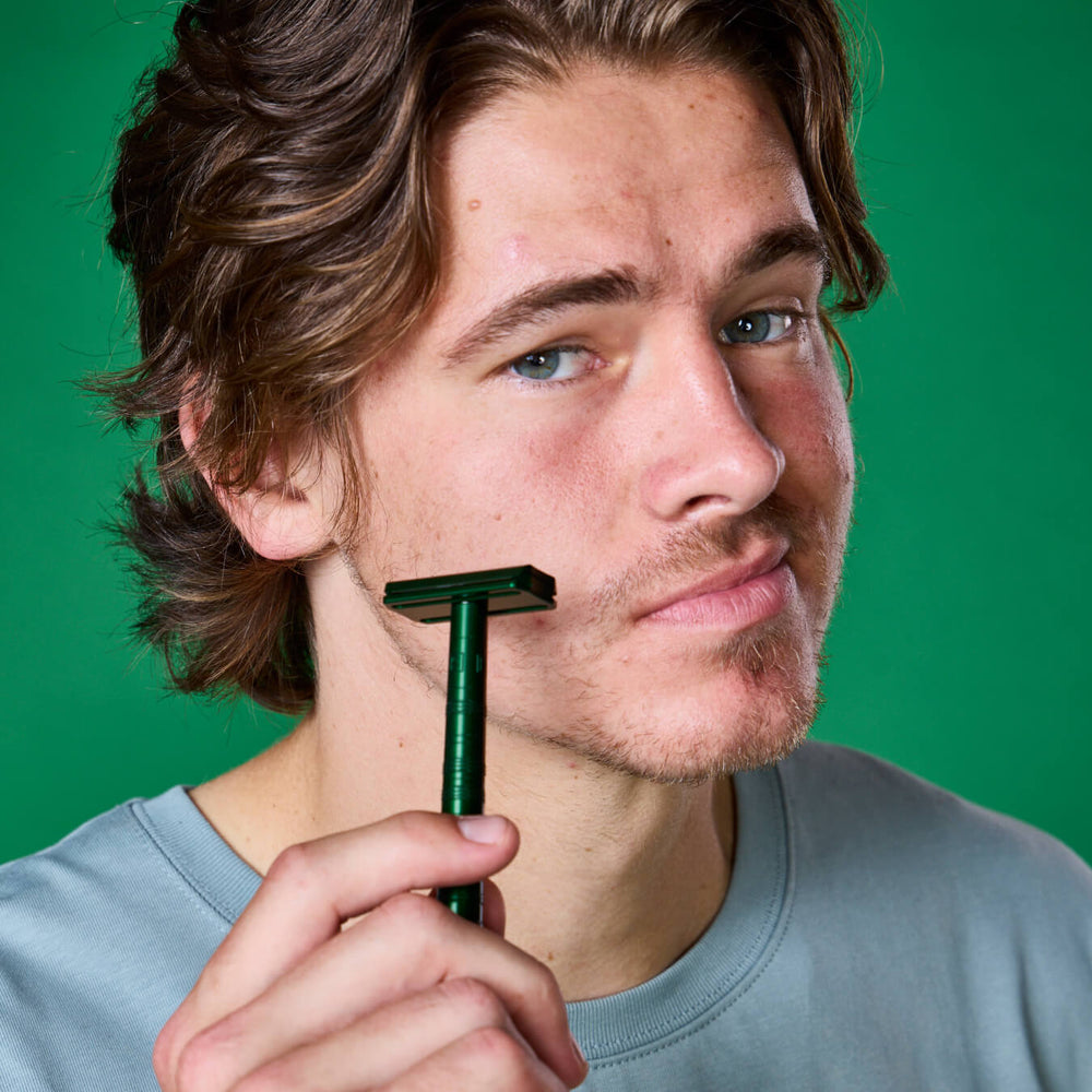 SAFETY RAZOR - US 8632